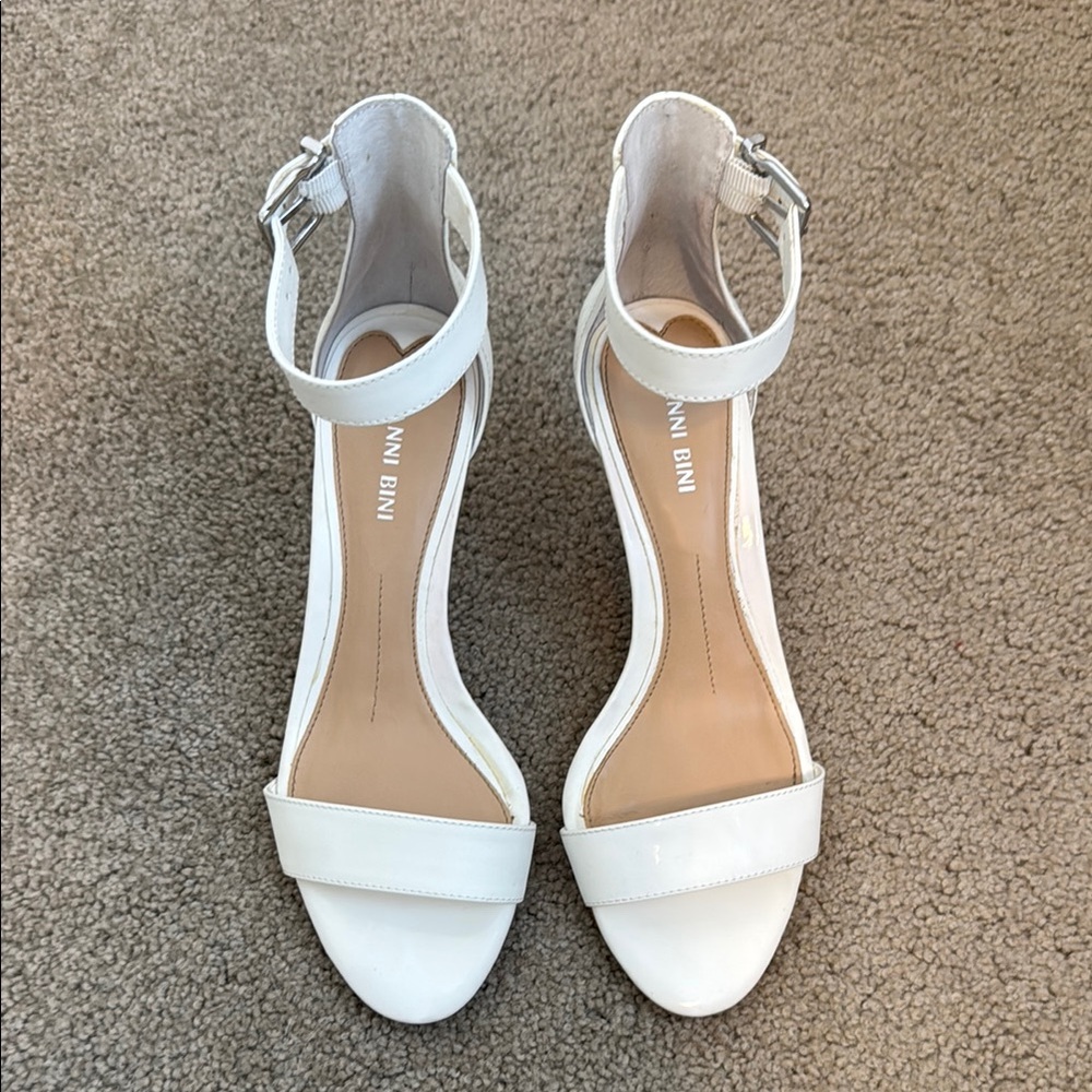 Gianni Bini White Women's Sandal Heels